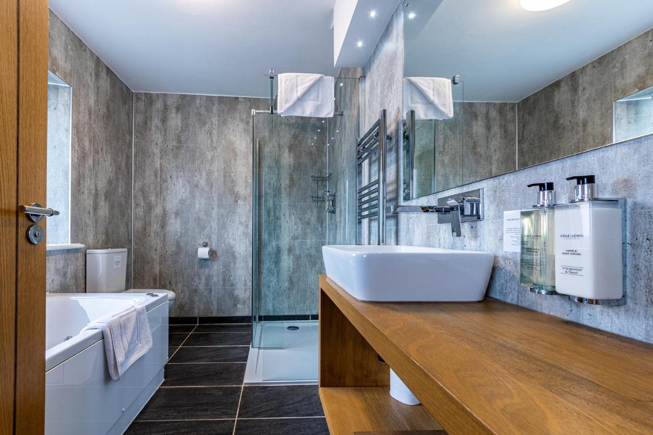 מלון וולס Crossways מראה חיצוני תמונה Bathroom