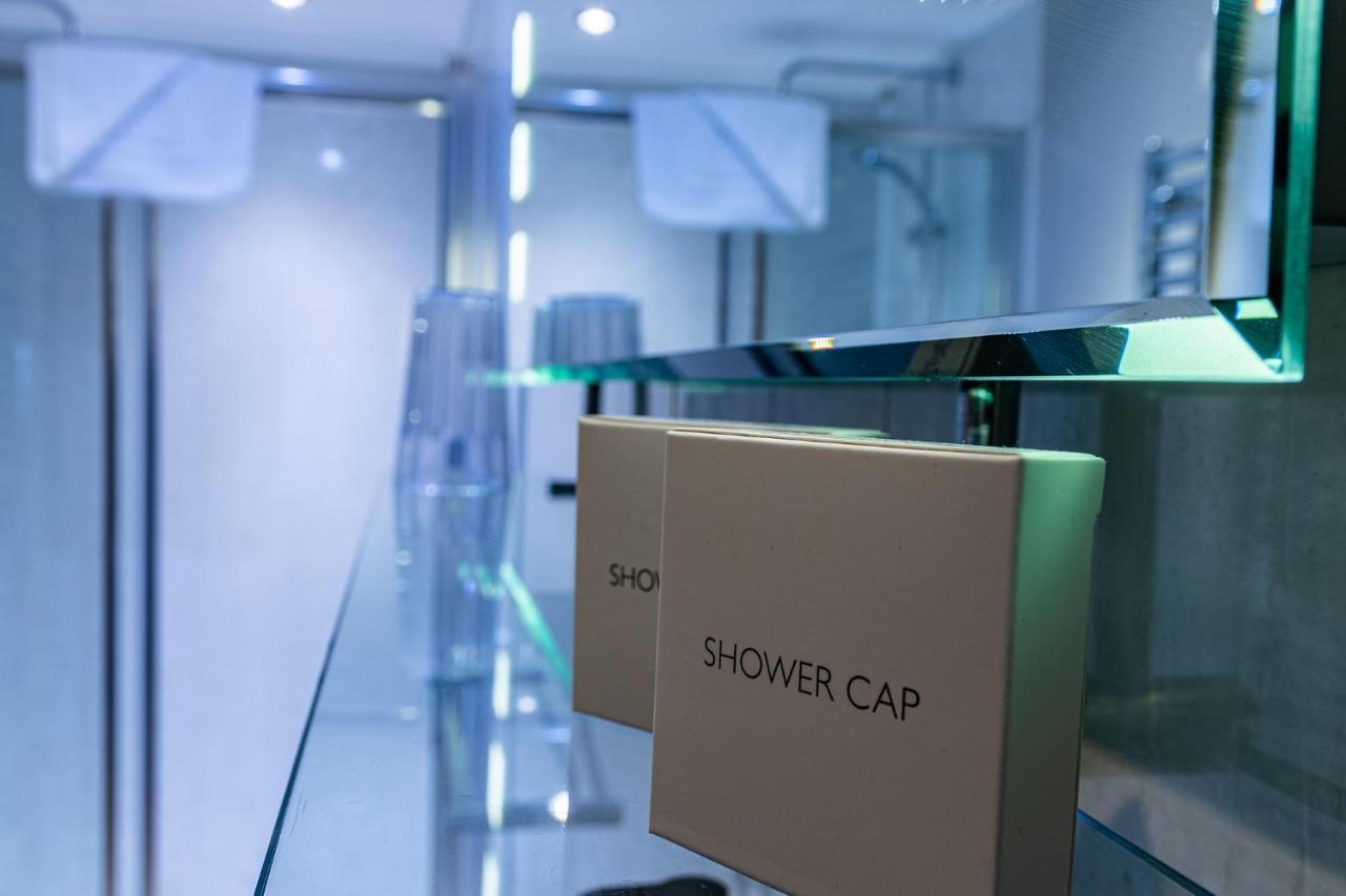 מלון וולס Crossways מראה חיצוני תמונה Shower cap