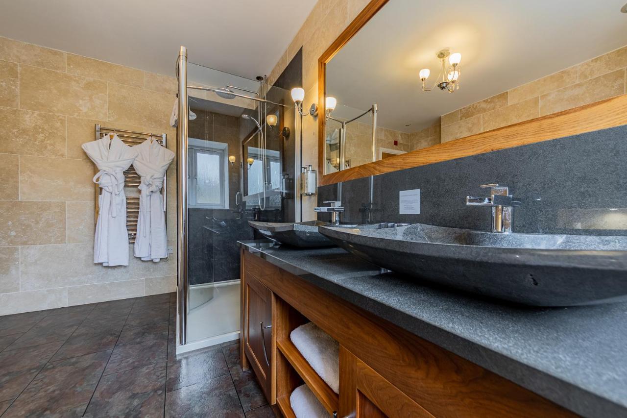 מלון וולס Crossways מראה חיצוני תמונה Bathroom
